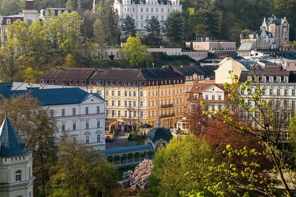 BOHEMIA LÁZNĚ, sanatorium Kriváň – Karlovy Vary
