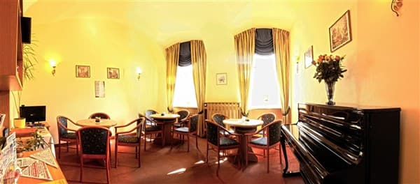 PARIS – Mariánské Lázně