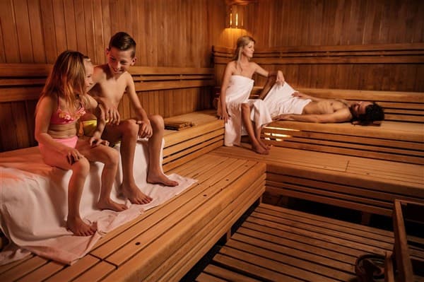 WELLNESS HOTEL POHODA – Luhačovice