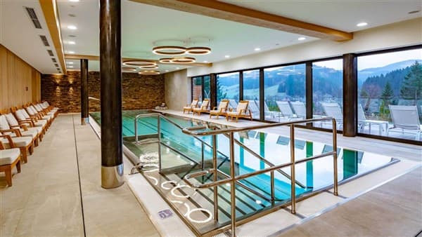 GRANDHOTEL TATRA – Velké Karlovice