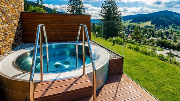 GRANDHOTEL TATRA – Velké Karlovice