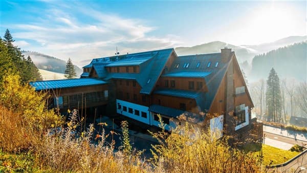GRANDHOTEL TATRA – Velké Karlovice
