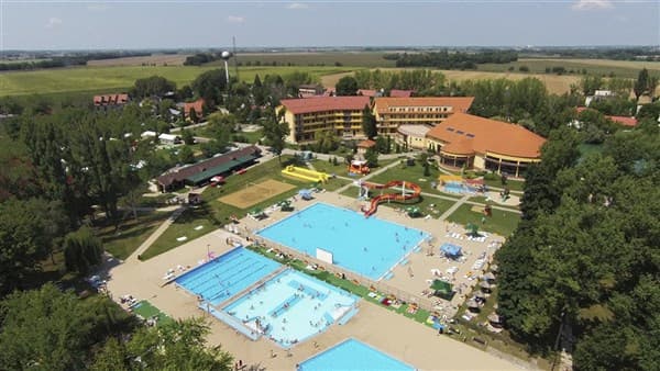 FAMILY RESORT – Patince