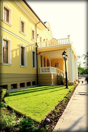 PLAUTER KÚRIA – Veľký Meder