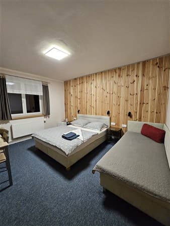 Hotel PARK a Penzion PARMA – Ostružná