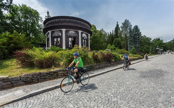 HORSKÉ LÁZNĚ KARLOVA STUDÁNKA – Karlova Studánka