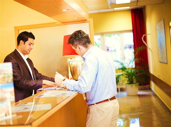 CHARLES CENTRAL – Praha 8 – Karlín