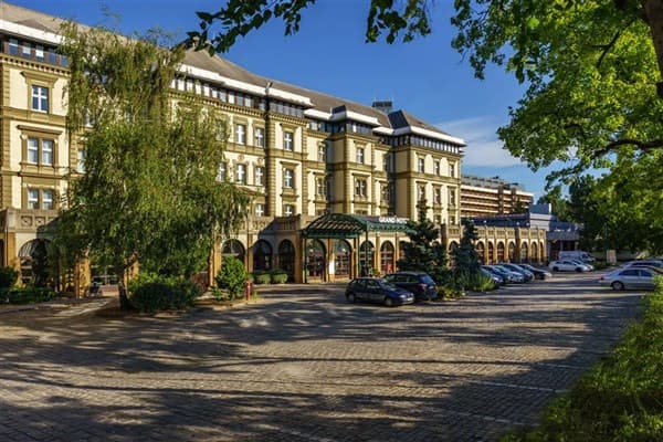ENSANA GRAND MARGARET ISLAND – Budapest