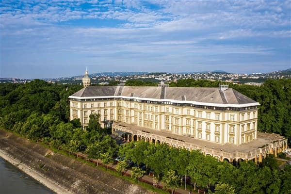 ENSANA GRAND MARGARET ISLAND – Budapest