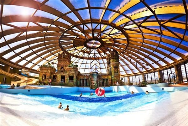AQUAWORLD RESORT BUDAPEST – Budapest