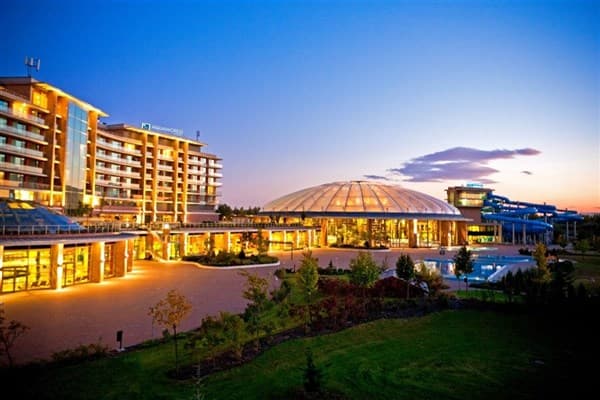 AQUAWORLD RESORT BUDAPEST – Budapest