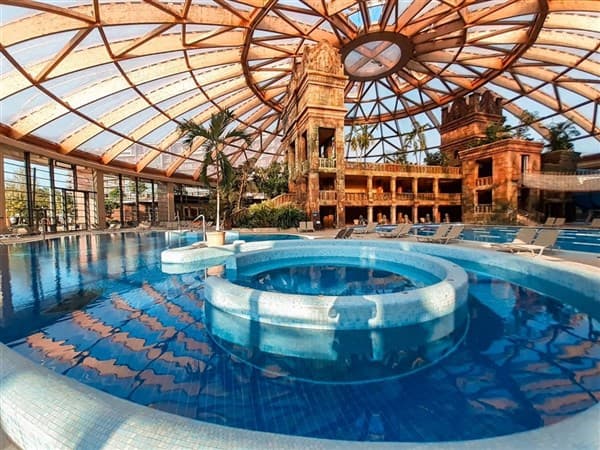 AQUAWORLD RESORT BUDAPEST – Budapest