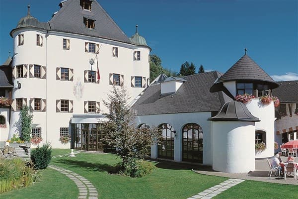 FAMILY SCHLOSSHOTEL ROSENEGG – Fieberbrunn