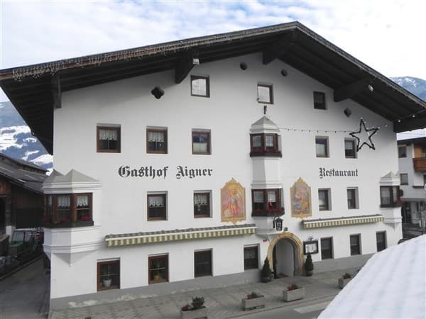 AIGNER – Fügen