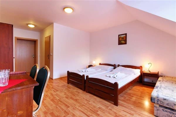 STARÁ ŠKOLA – Sloup u Moravského krasu