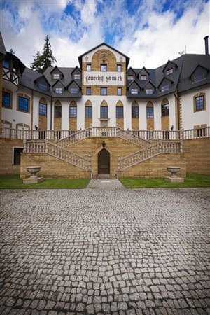 ZÁMEK LUŽEC – Nejdek – Lužec