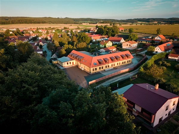ZLATOVLÁSKA – Pluhův Žďár/Jižná