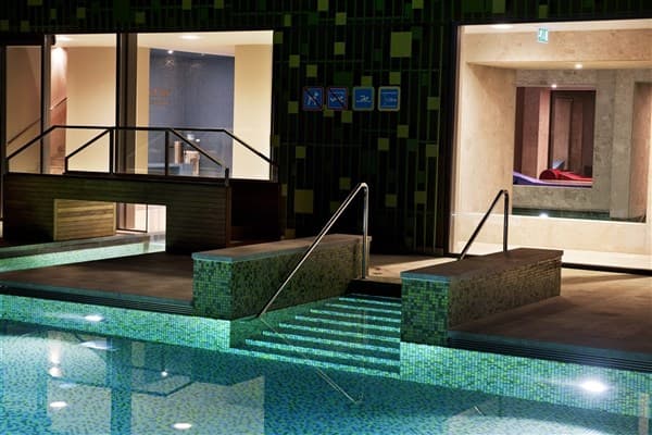 ZDRAVILIŠKI DVOR – Rimske Terme