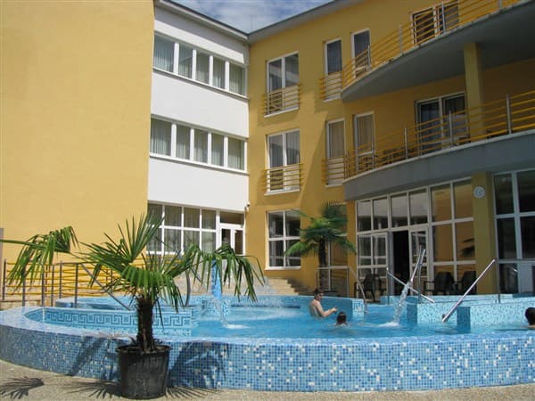 APOLLO – Hajdúszoboszló