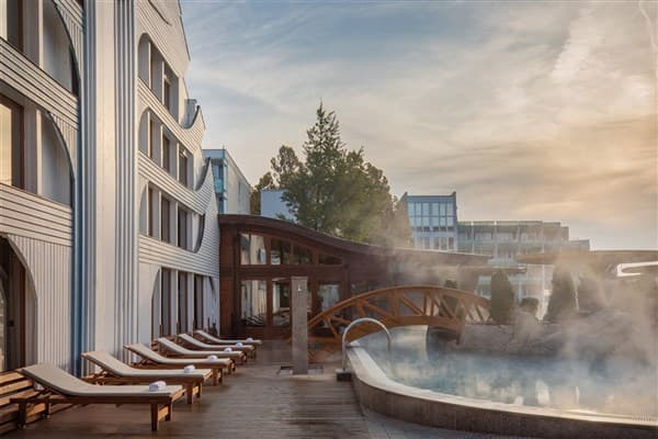 NaturMed Hotel CARBONA – Hévíz