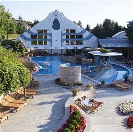 NaturMed Hotel CARBONA – Hévíz