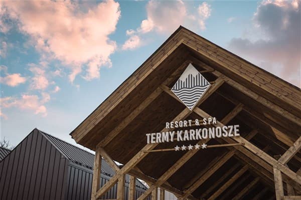TERMY KARKONOSZE – Staniszów