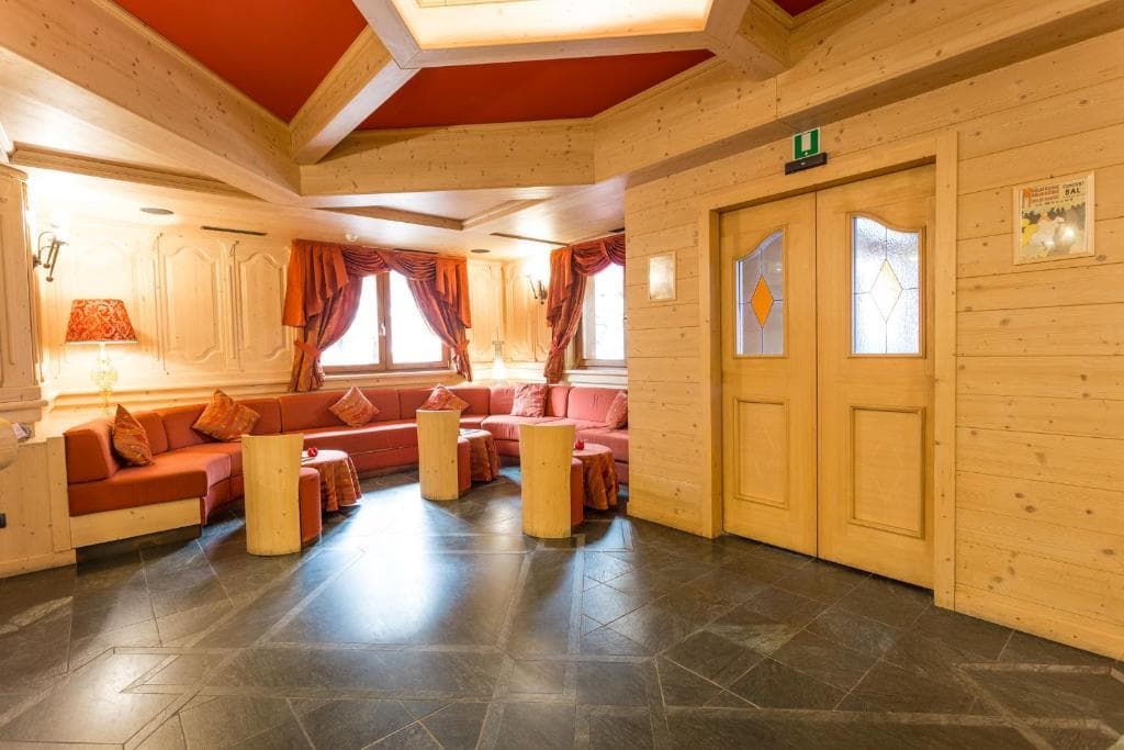 5denní zájezd (denní přejezd) s dopravou, polopenzí a skipasem v ceně – hotel Arisch