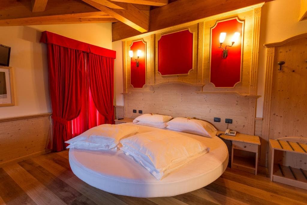 6denní velikonoční zájezd s polopenzí a skipasem – hotel Arisch