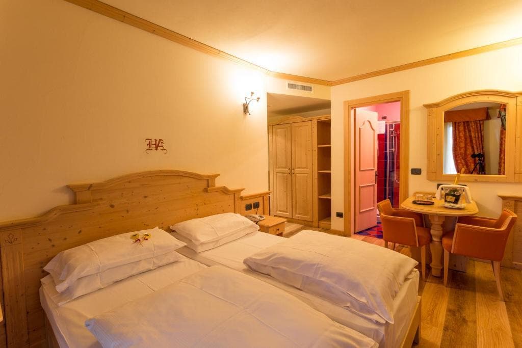 6denní velikonoční zájezd s polopenzí a skipasem – hotel Arisch