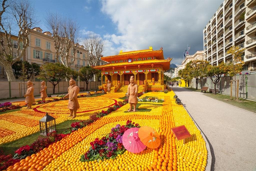 Monte Carlo a festival citrusů v Mentonu