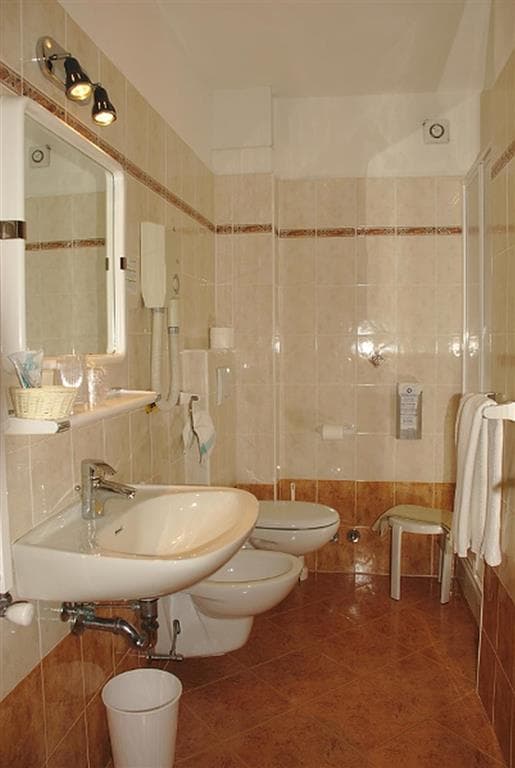 6denní zájezd (denní přejezd) s dopravou, polopenzí a skipasem v ceně – hotel Nevada