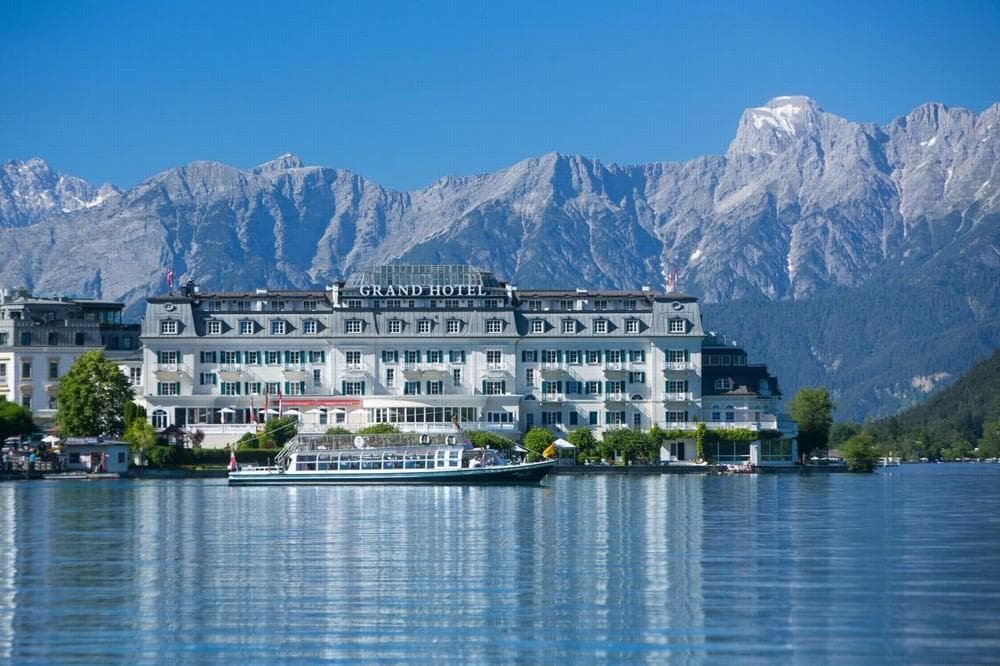 Grand Hotel