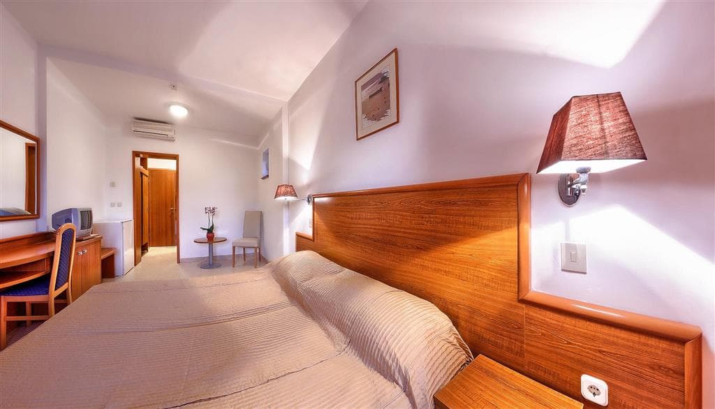 Hotel Nano 2027