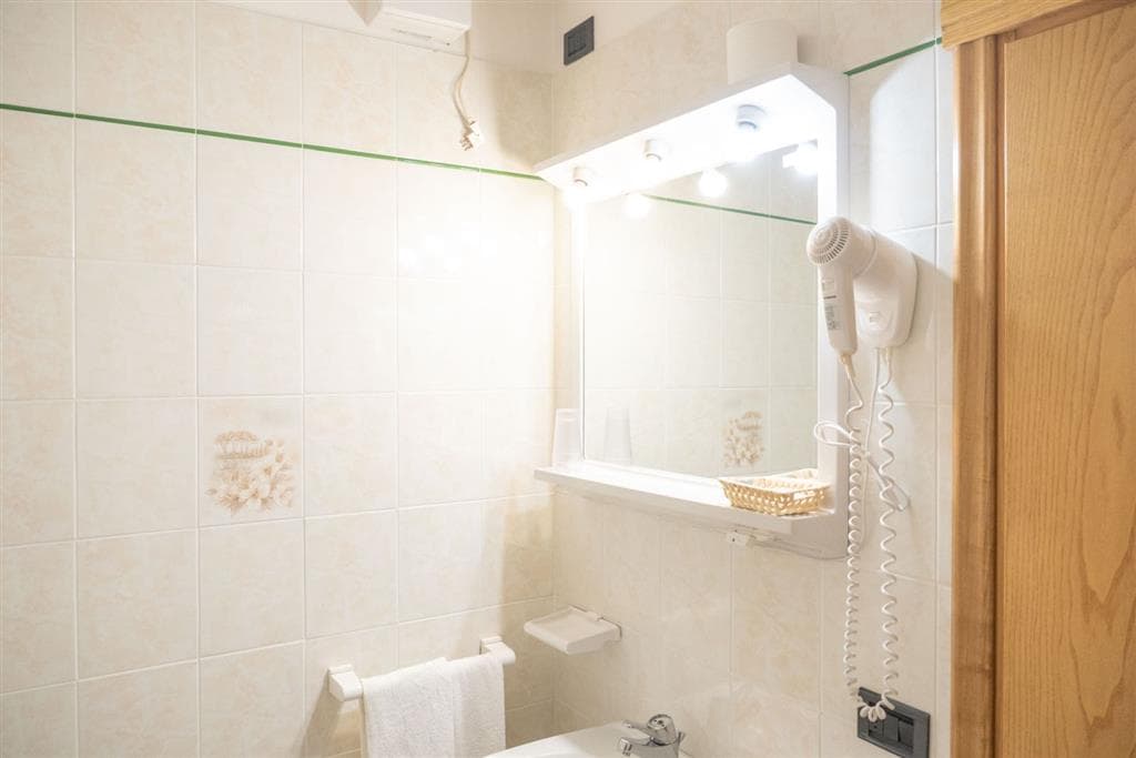 5denní zájezd (denní přejezd) s dopravou, polopenzí a skipasem v ceně – hotel Valgranda