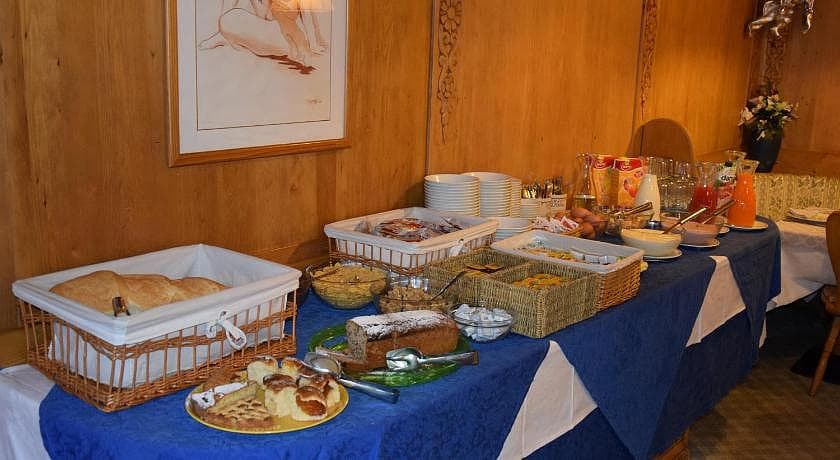 5denní zájezd (denní přejezd) s dopravou, polopenzí a skipasem v ceně – hotel Alpenrose Dolomiti