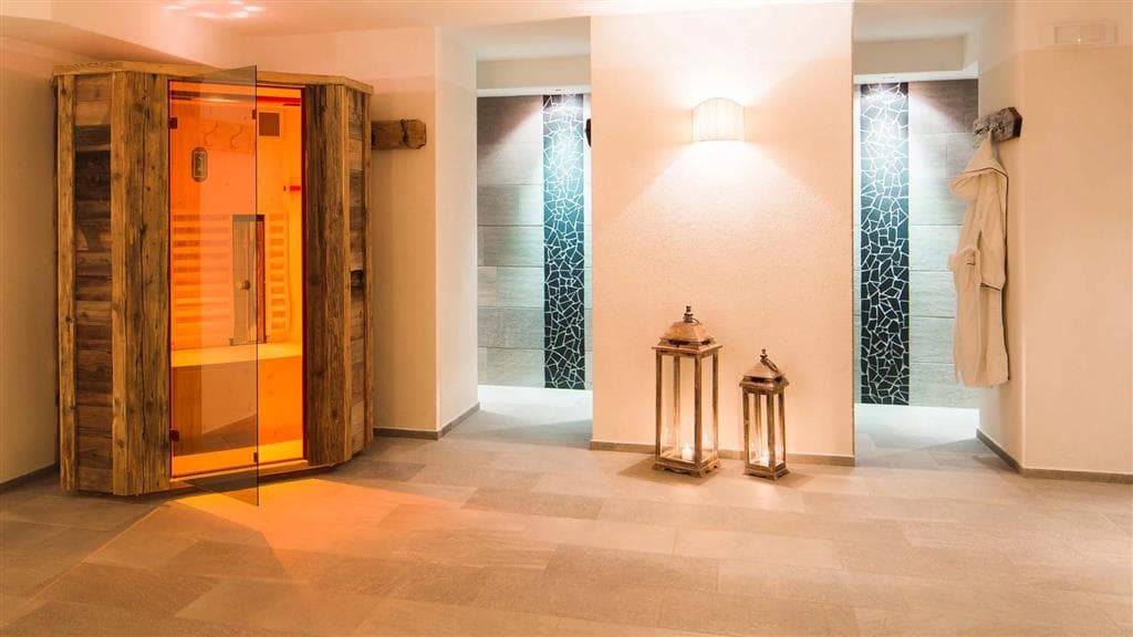 5denní zájezd (denní přejezd) s dopravou a polopenzí ceně – hotel Antermoia