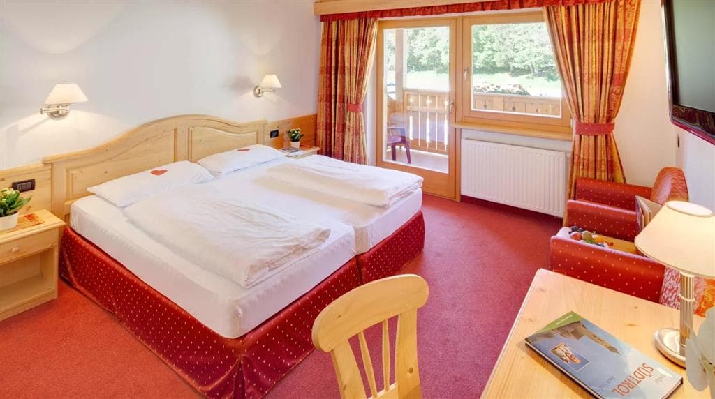 5denní zájezd (denní přejezd) s dopravou a polopenzí ceně – hotel Antermoia