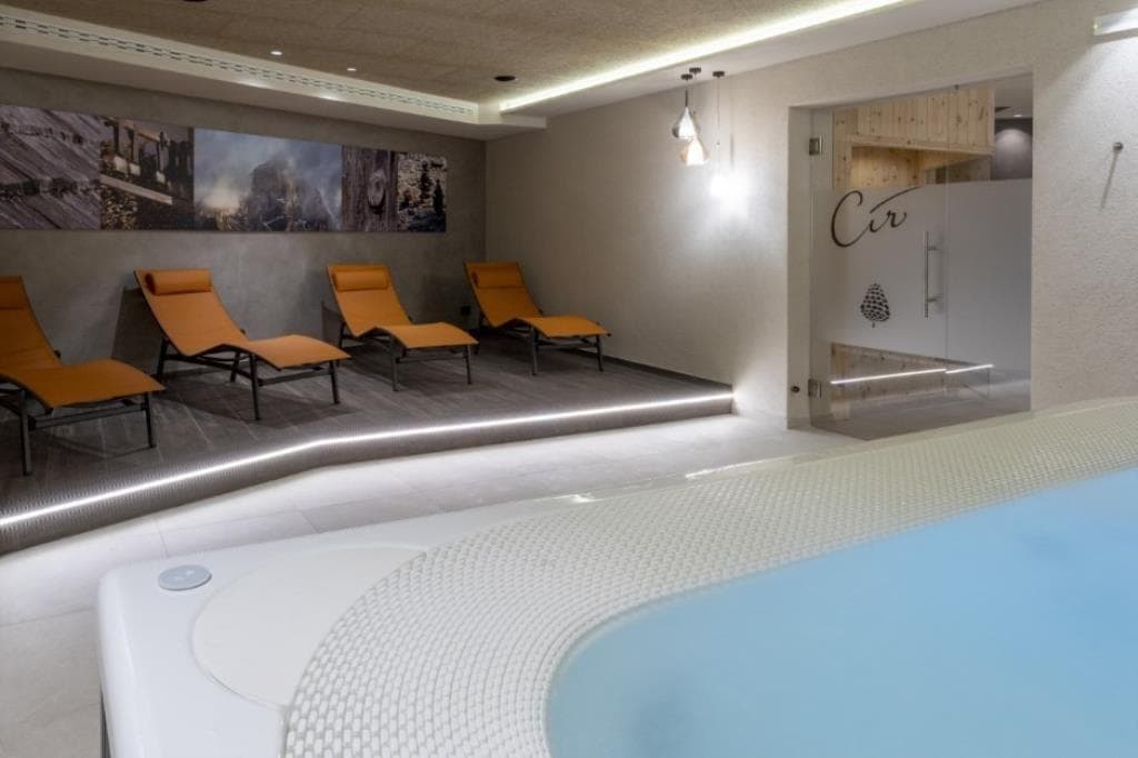 5denní zájezd s dopravou a polopenzí v ceně – hotel Putia
