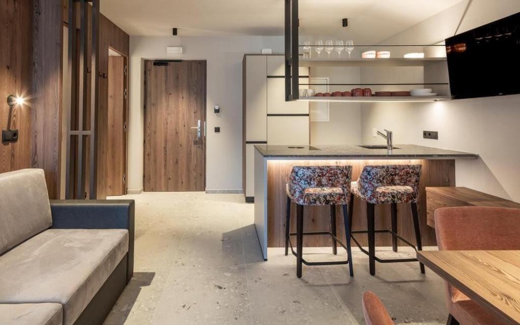 Corones Suites