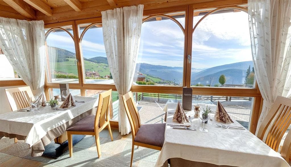 5denní zájezd s dopravou a polopenzí v ceně – hotel Alpenfrieden