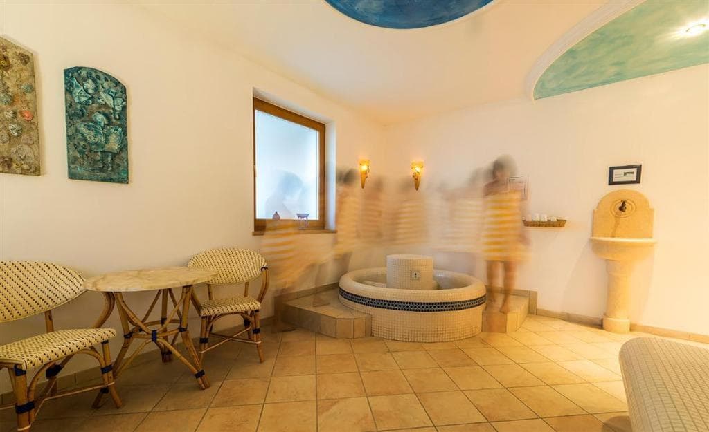 5denní zájezd (denní přejezd) s dopravou a polopenzí v ceně – hotel Alpenfrieden