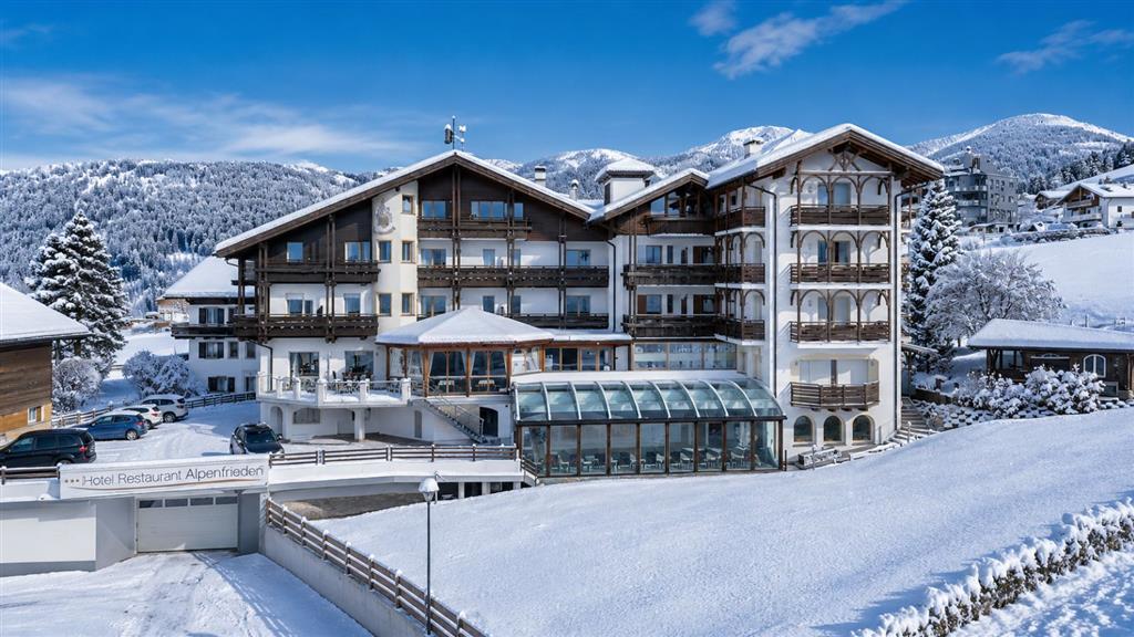 5denní zájezd (denní přejezd) s dopravou a polopenzí v ceně – hotel Alpenfrieden
