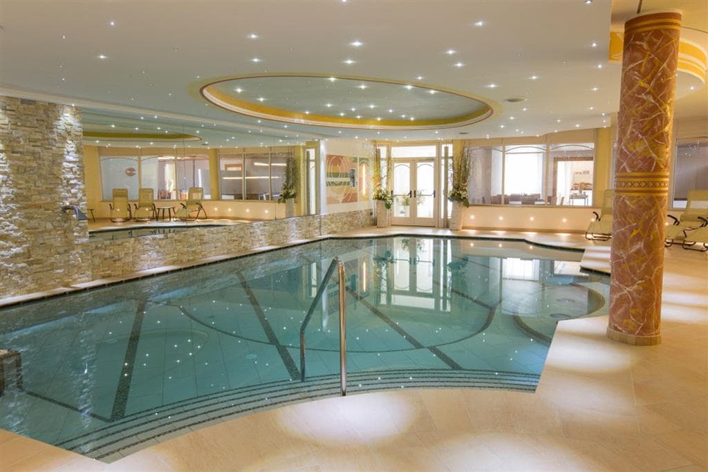 5denní zájezd s dopravou, polopenzí a skipasem v ceně – hotel Majorka