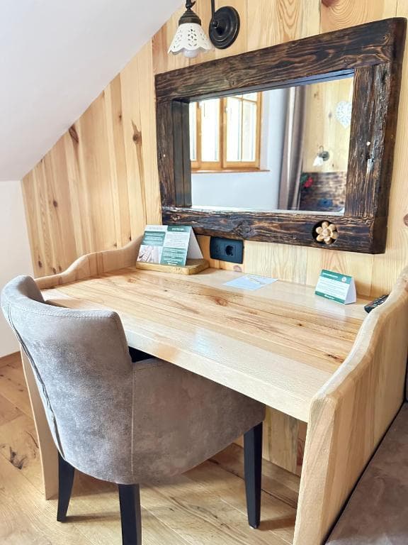 Hotel Ribno – lyžařský balíček s denním přejezdem, wellness a polopenzí v ceně