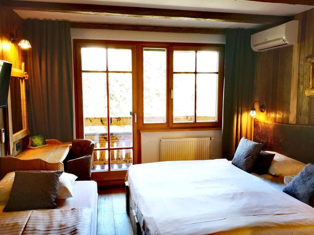 Hotel Ribno – lyžařský balíček s denním přejezdem, wellness a polopenzí v ceně
