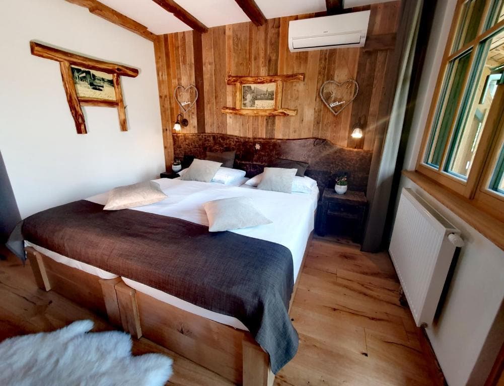 Hotel Ribno – lyžařský balíček s denním přejezdem, wellness a polopenzí v ceně