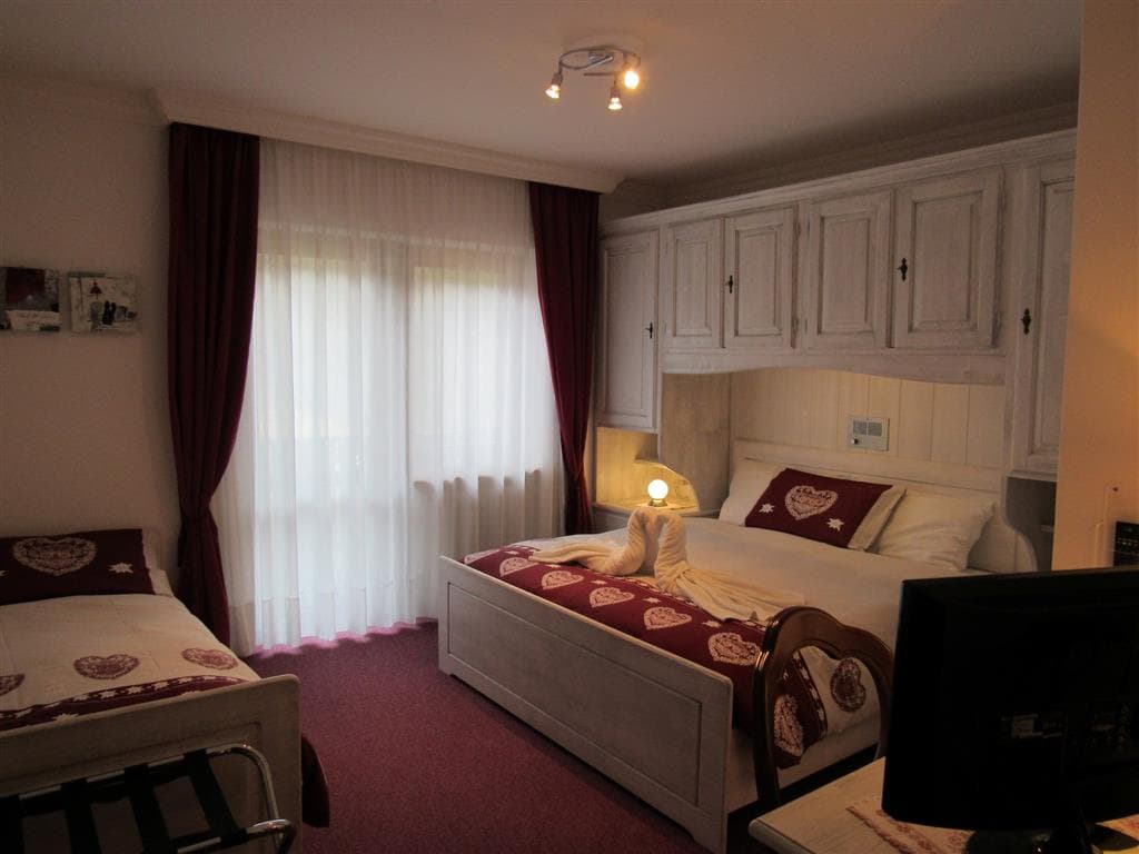 5denní zájezd s dopravou, polopenzí a skipasem v ceně – hotel Arnica