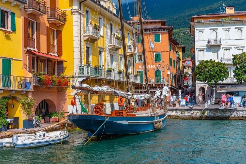 Jednodenní výlet k jezeru Lago di Garda s koupáním