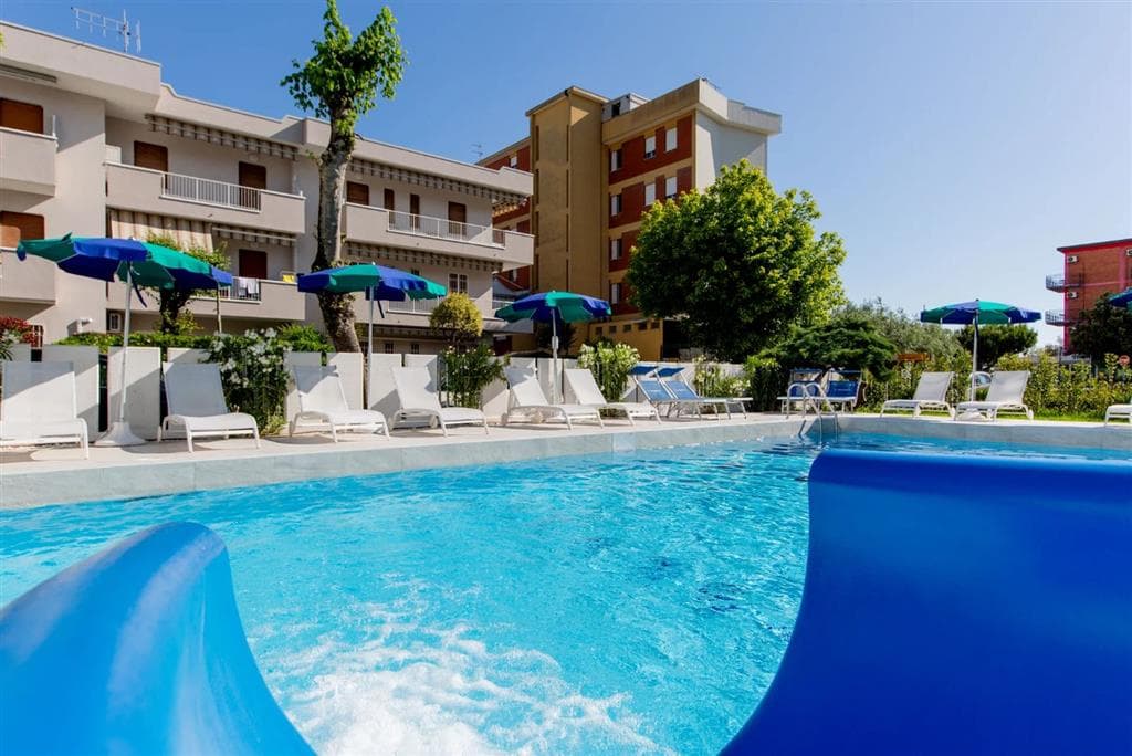 Club Hotel Residence a depandance White Club