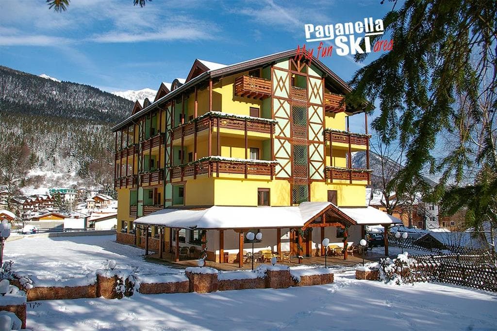 6denní zájezd (denní přejezd) s dopravou, polopenzí a skipasem v ceně – hotel Dal Bon